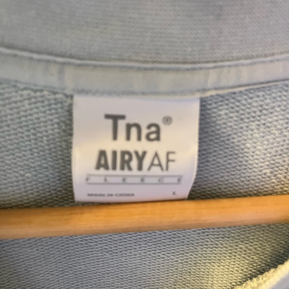 TNA Airy AF Perfect Fit Crewneck sweater in Plein Air - Picture 2 of 3